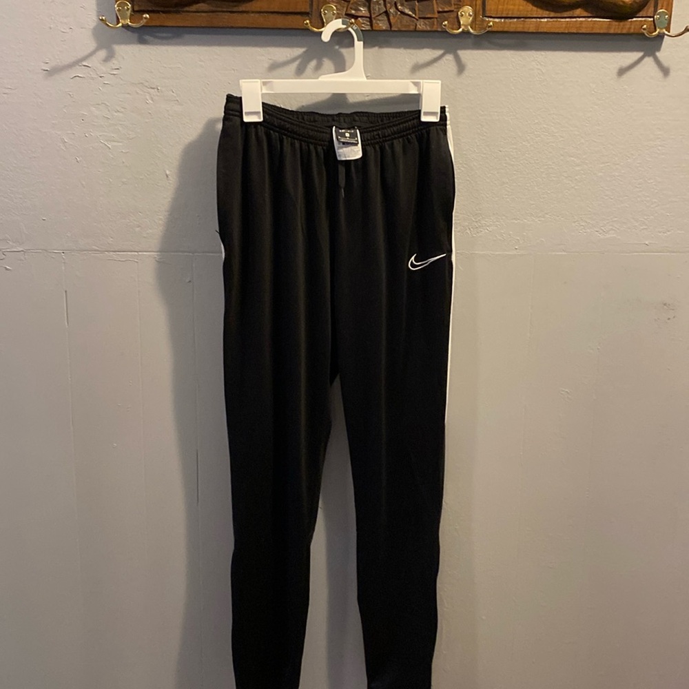 Nike size M mens activewear pants